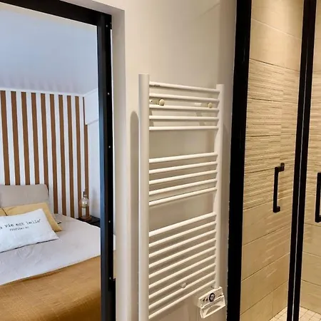 Дом отдыха La Madeleine - 4 Velos Inclus, 200 M, Terrasse Bbq *